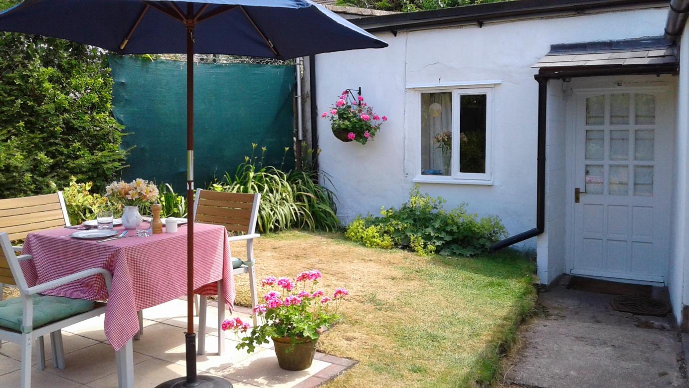 Bath holiday cottage for 2 or 3 in Weston